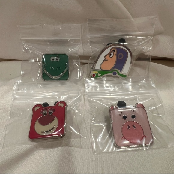 Disney Jewelry Disneytoy Story Collectible 4 Pin Set Buzz Lightyear